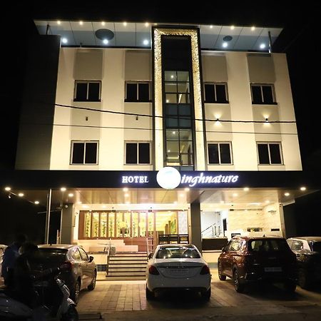 Hotel Singhnature Khandwa Esterno foto