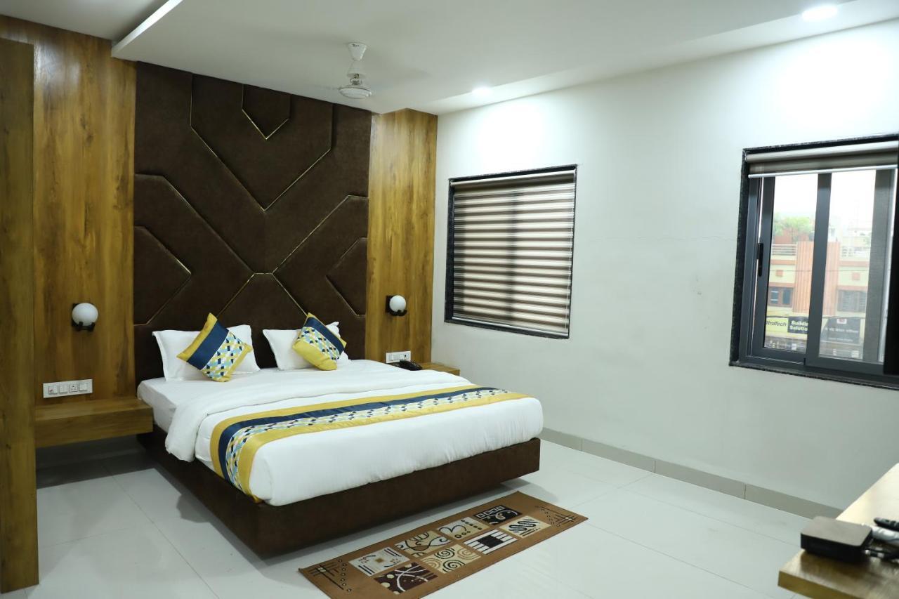 Hotel Singhnature Khandwa Esterno foto