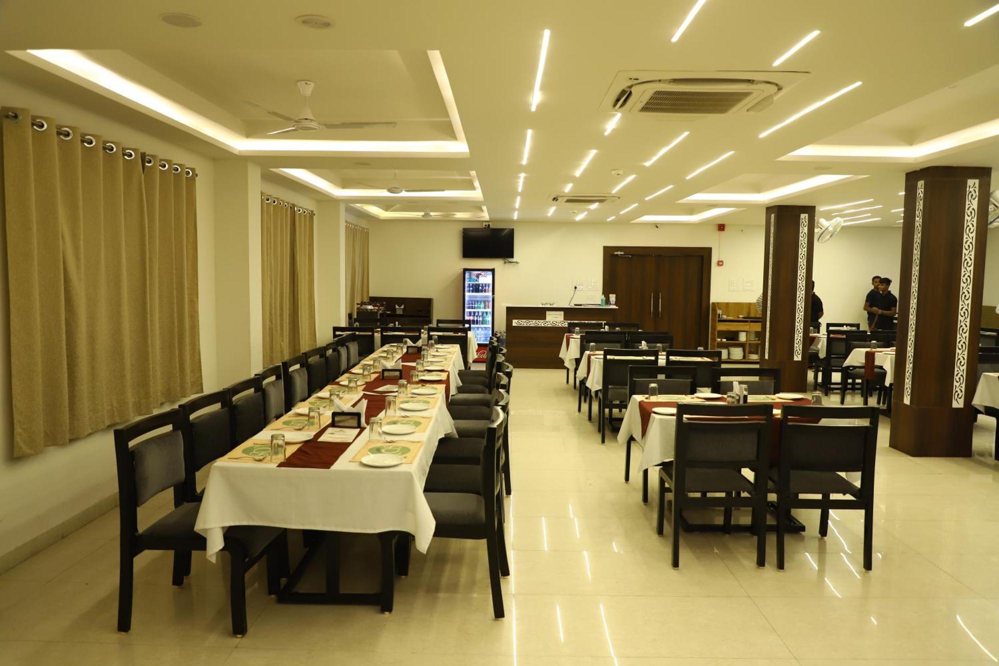 Hotel Singhnature Khandwa Esterno foto