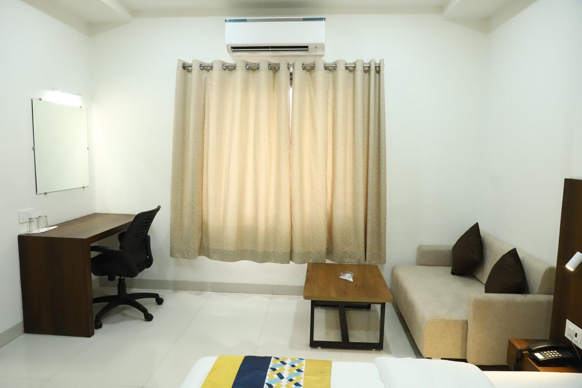 Hotel Singhnature Khandwa Esterno foto