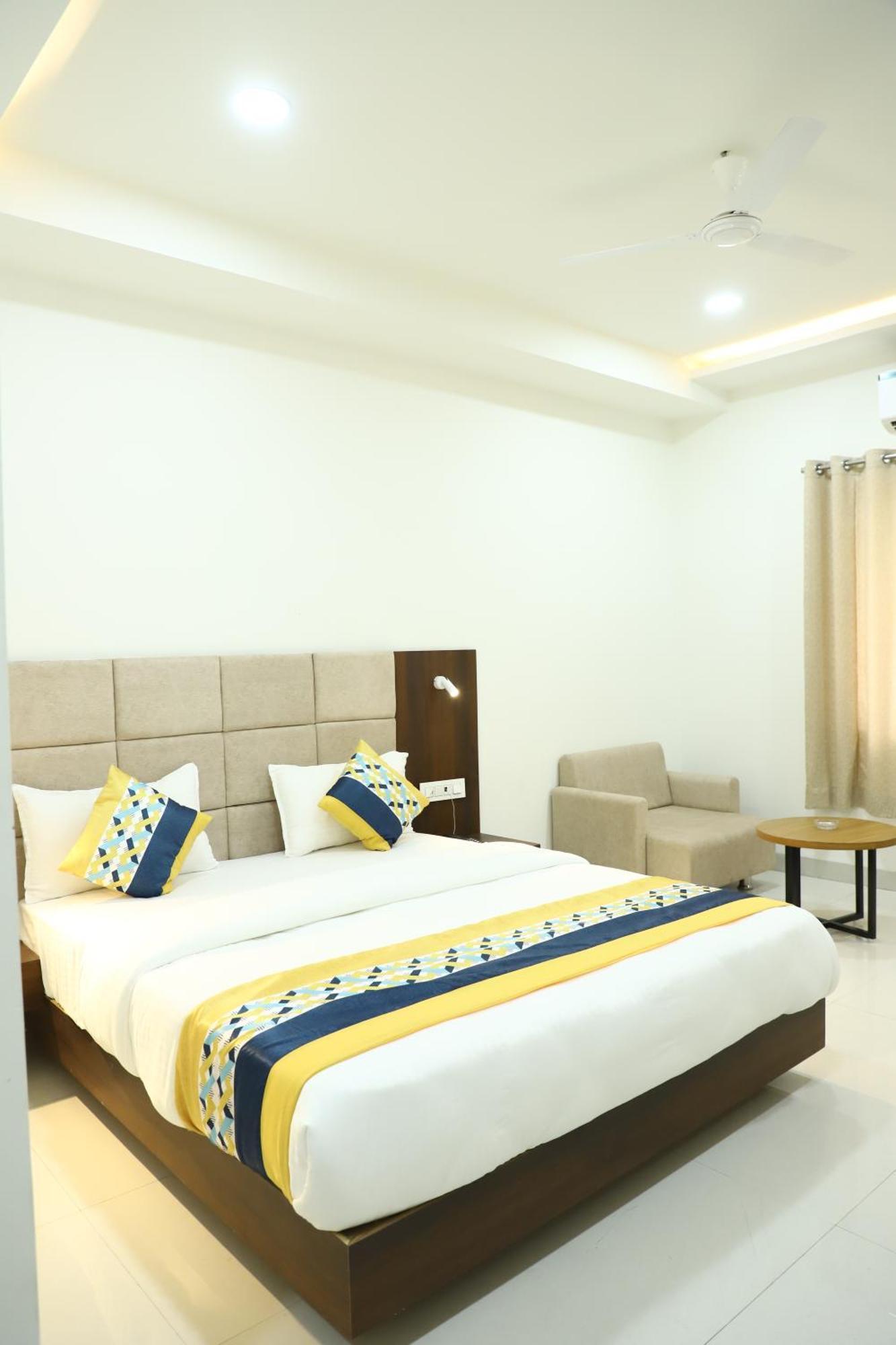 Hotel Singhnature Khandwa Esterno foto