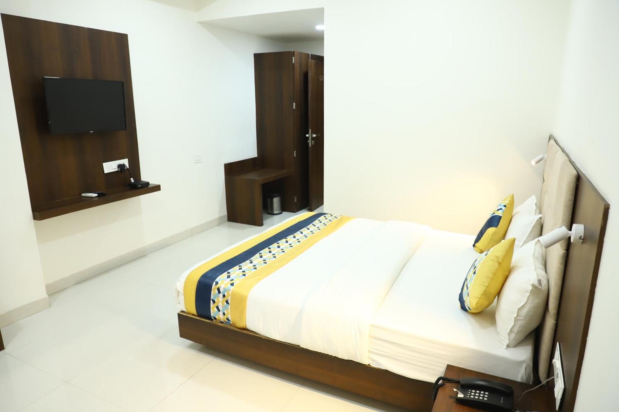 Hotel Singhnature Khandwa Esterno foto